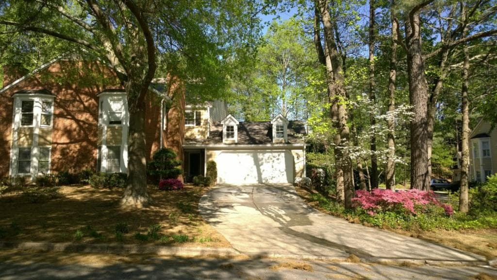 3 bedroom condominium sold at 130 Great Oaks Lane 130, Roswell, GA 30075