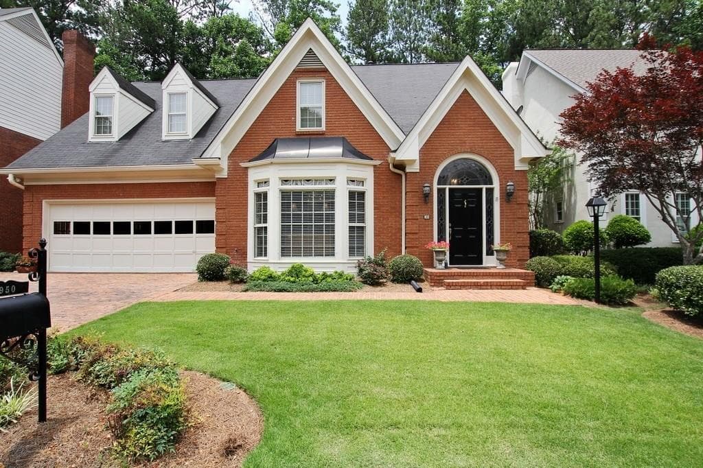 1950 Chartridge Court, Dunwoody, GA 30338 — most recent listing photo