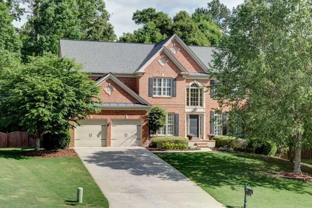 6 bedroom single family residence sold at 1440 Mountclaire Drive, Cumming, GA 30041
