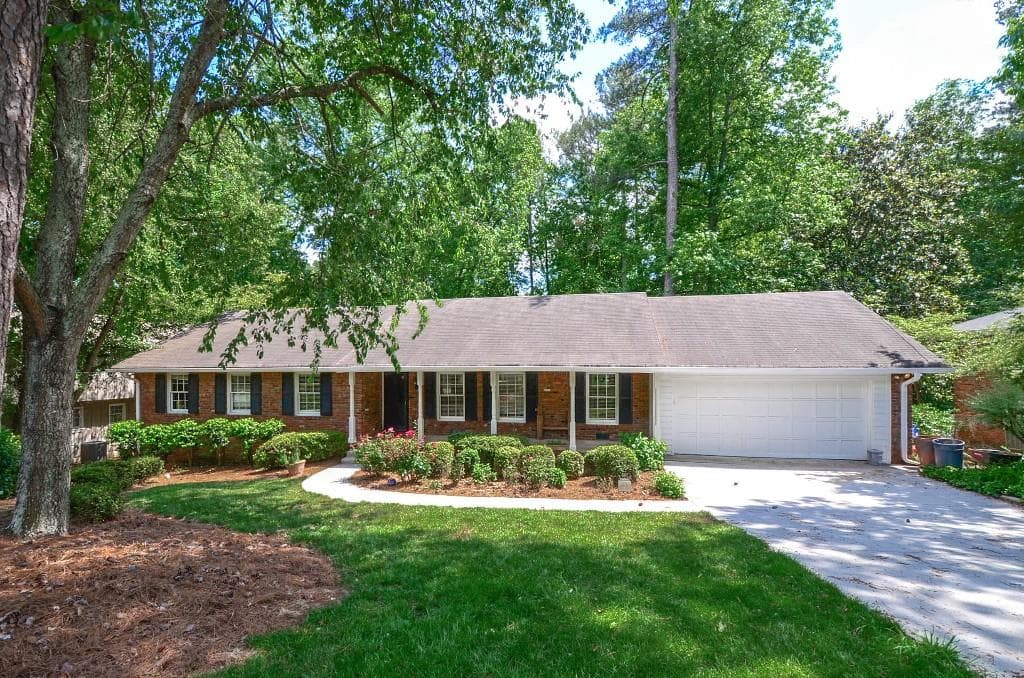 4360 Huntington Circle, Dunwoody, GA 30338 — most recent listing photo