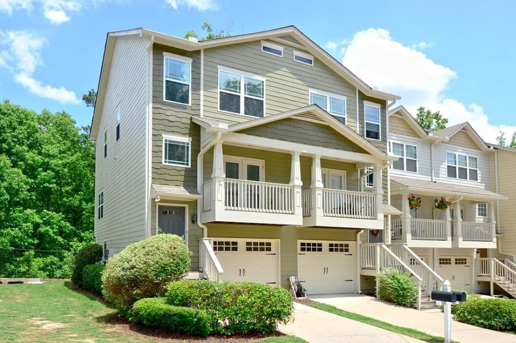 3 bedroom, 1,326 sq ft townhouse sold at 1397 Liberty Parkway 1397, Atlanta, GA 30318