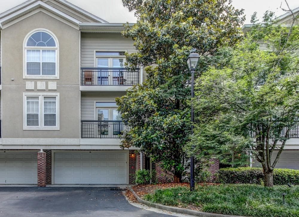 3 bedroom townhouse sold at 4244 River Green Drive 110, Atlanta, GA 30327