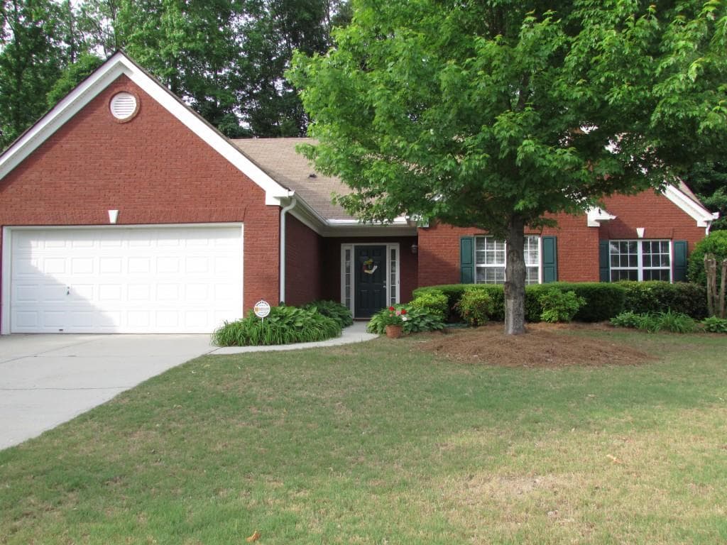 3 bedroom single family residence sold at 670 Mattie Farm Place, Lawrenceville, GA 30045