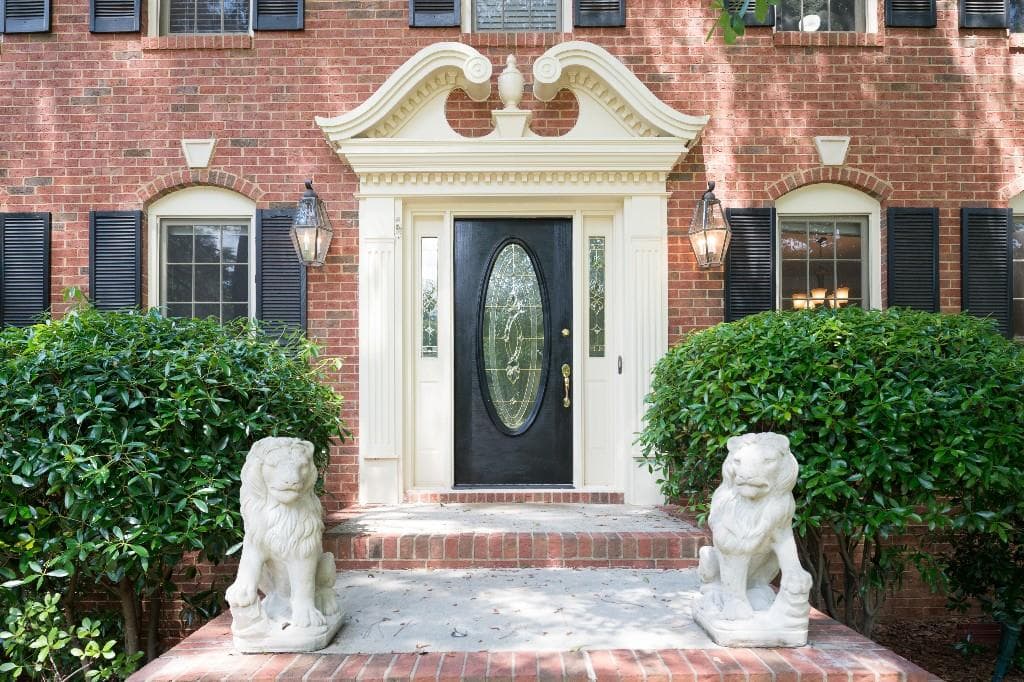 4 bedroom, 2,724 sq ft single family residence sold at 3031 Four Oaks Drive, Dunwoody, GA 30360