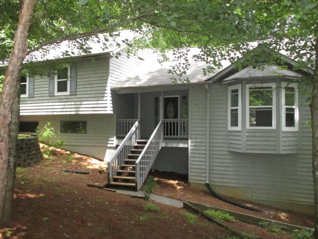 1048 Summer Hill Court, Acworth, GA 30102 — most recent listing photo