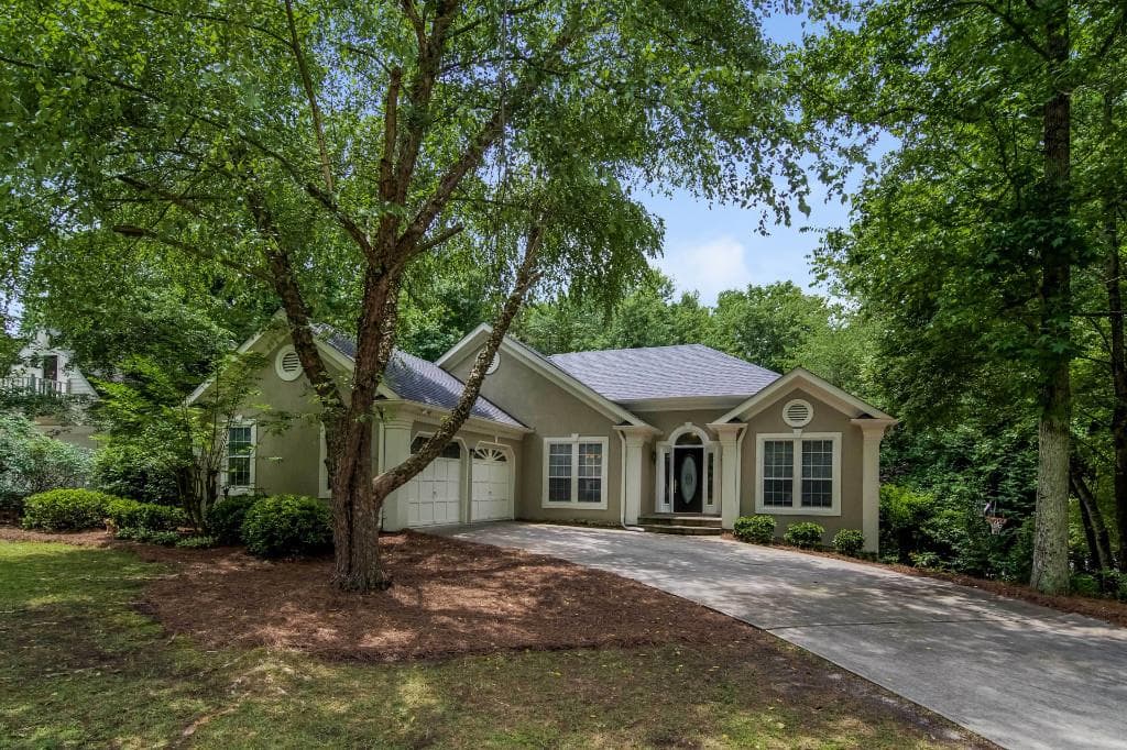 4 bedroom single family residence sold at 6304 Flat Rock Drive, Flowery Branch, GA 30542
