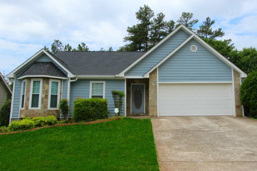 3 bedroom, 1,996 sq ft single family residence sold at 1180 Sweet Woods Drive, Lawrenceville, GA 30044