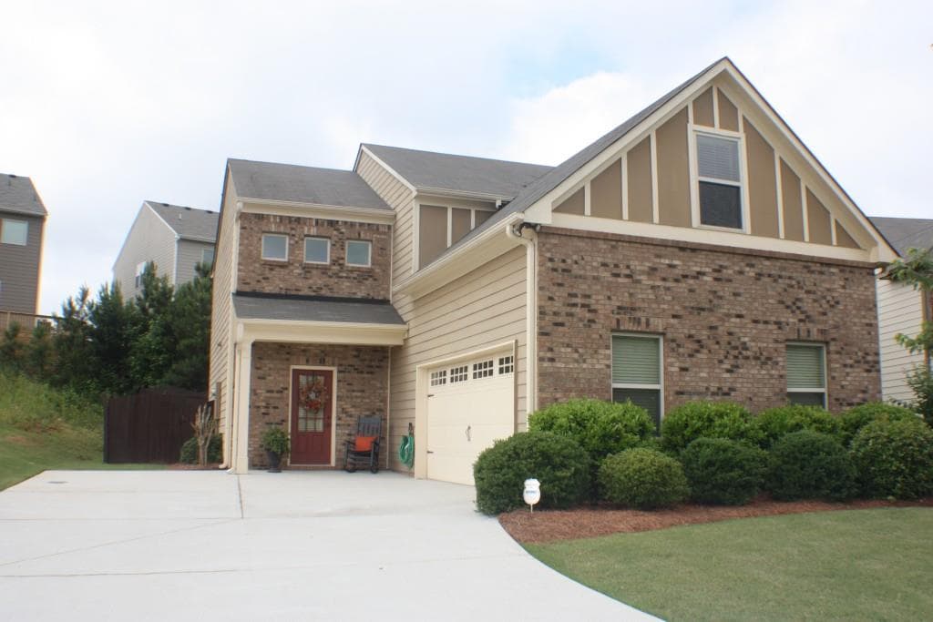 4 bedroom, 2,196 sq ft single family residence sold at 593 Hardy Ives Lane, Lawrenceville, GA 30045