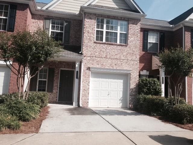 2 bedroom, 1,628 sq ft townhouse sold at 3813 Pleasant oaks Drive, Lawrenceville, GA 30044