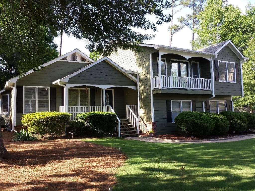 3 bedroom, 1,830 sq ft single family residence sold at 311 Devon Court, Woodstock, GA 30188