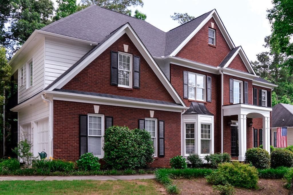 6 bedroom, 3,075 sq ft single family residence sold at 1375 Benjamin Place, Lawrenceville, GA 30043