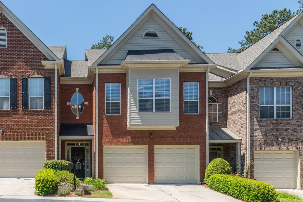 3 bedroom, 2,094 sq ft townhouse sold at 3517 Henderson Reserve, Atlanta, GA 30341