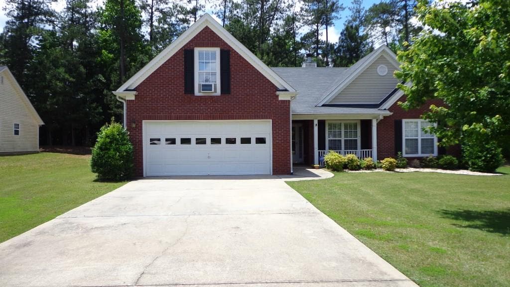 3 bedroom single family residence sold at 9701 Silverstone Court, Jonesboro, GA 30238