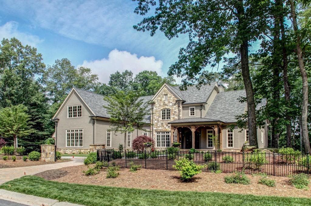 5 bedroom, 7,724 sq ft single family residence sold at 760 Burning Tree Drive, Marietta, GA 30067