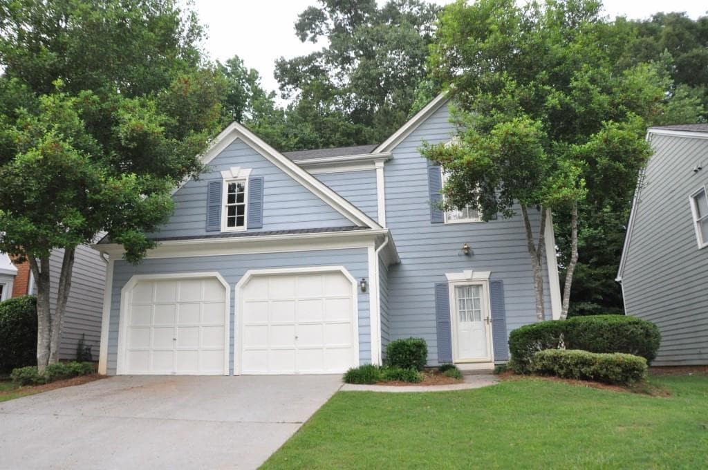 3 bedroom, 2,136 sq ft single family residence sold at 3020 Binghampton Lane, Lawrenceville, GA 30044
