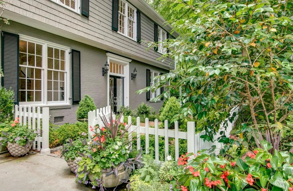 4 bedroom single family residence sold at 2500 Rivers Road, Atlanta, GA 30305
