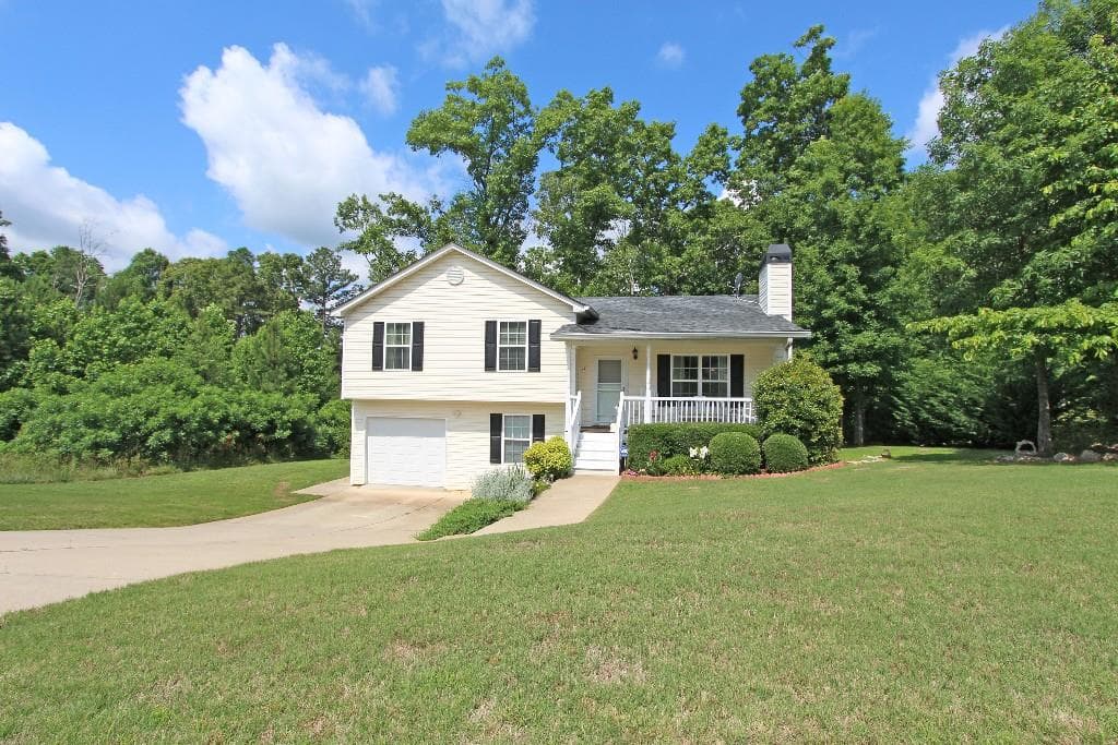 204 Kings Crossing Court, Rockmart, GA 30153 — most recent listing photo