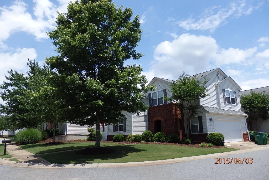 328 West Oaks Trail, Woodstock, GA 30188 — most recent listing photo