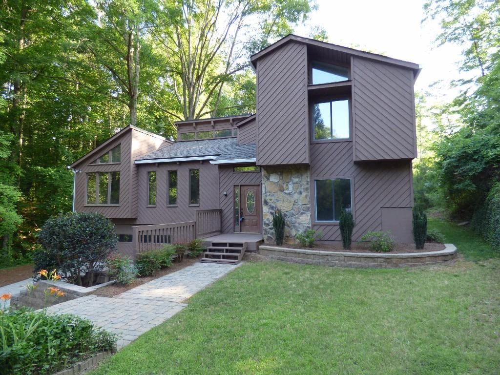 3721 Northpoint Drive, Marietta, GA 30062 — most recent listing photo