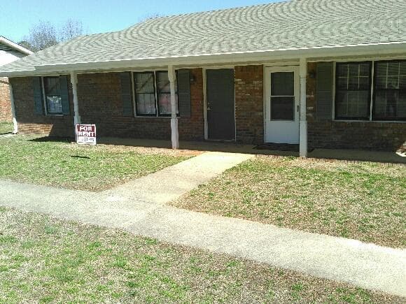 duplex sold at 3941 Hannon Way, Cartersville, GA 30120