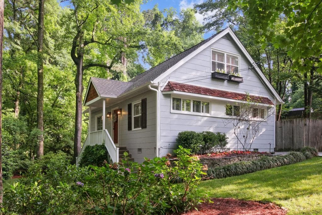 3 bedroom, 1,629 sq ft single family residence sold at 3128 Parkridge Crescent, Atlanta, GA 30341