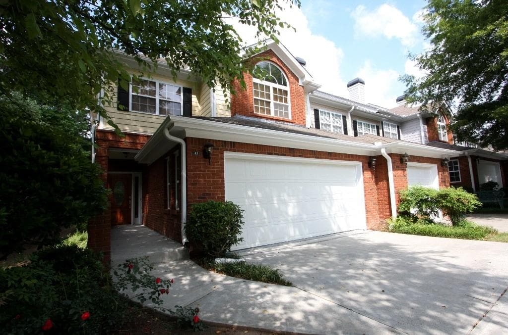 3 bedroom townhouse sold at 43 Hall Manor, Alpharetta, GA 30022