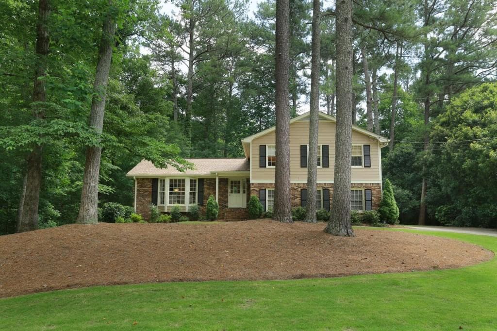 1405 Woodcrest Drive, Roswell, GA 30075 — most recent listing photo