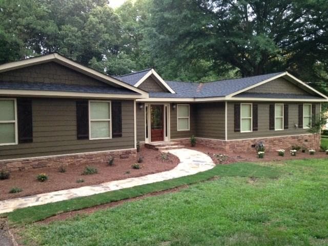 4 bedroom, 2,248 sq ft single family residence sold at 827 Old Jones Road, Alpharetta, GA 30004