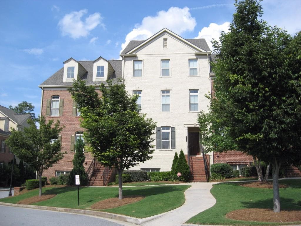 2 bedroom, 1,160 sq ft townhouse sold at 6418 Paulson Place 6418, Atlanta, GA 30328