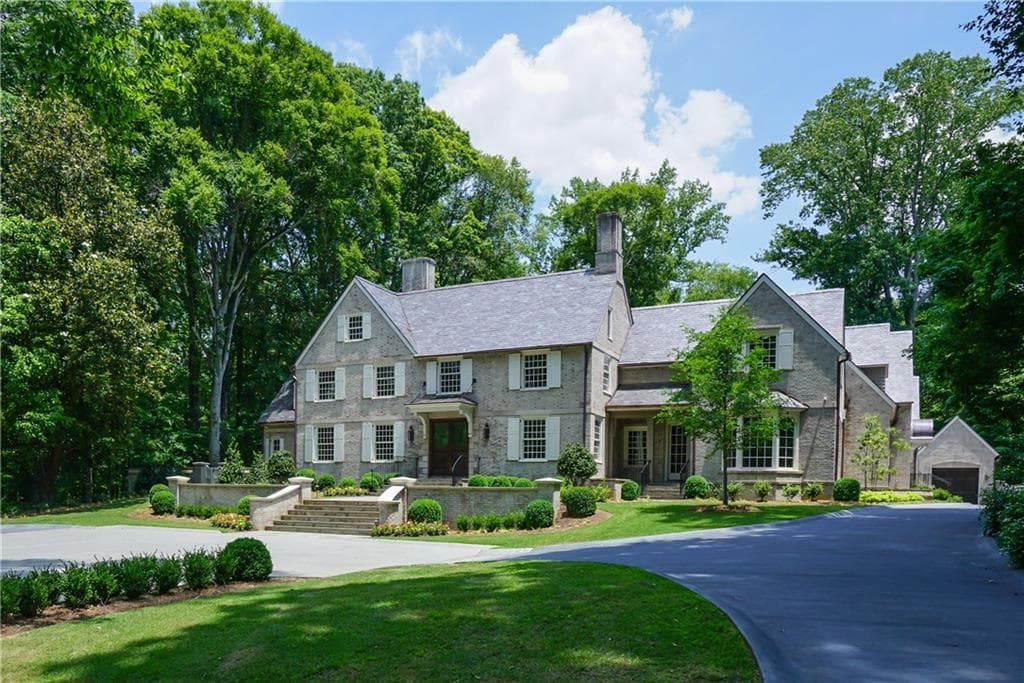 6 bedroom, 12,038 sq ft single family residence sold at 3641 Paces Valley Road, Atlanta, GA 30327