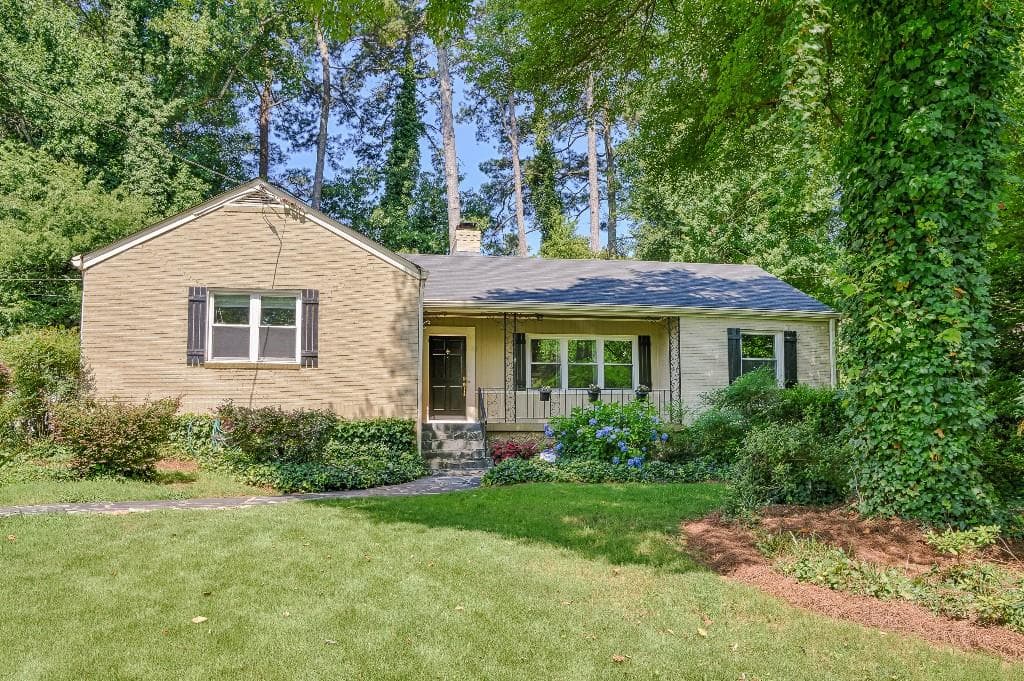 3 bedroom, 1,398 sq ft single family residence sold at 654 Webster Drive, Decatur, GA 30033