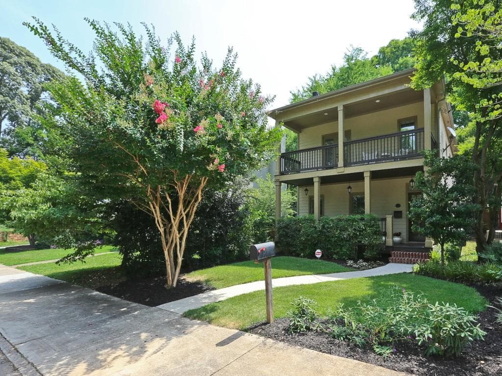 3 bedroom, 2,208 sq ft single family residence sold at 704 Hill Street, Atlanta, GA 30315