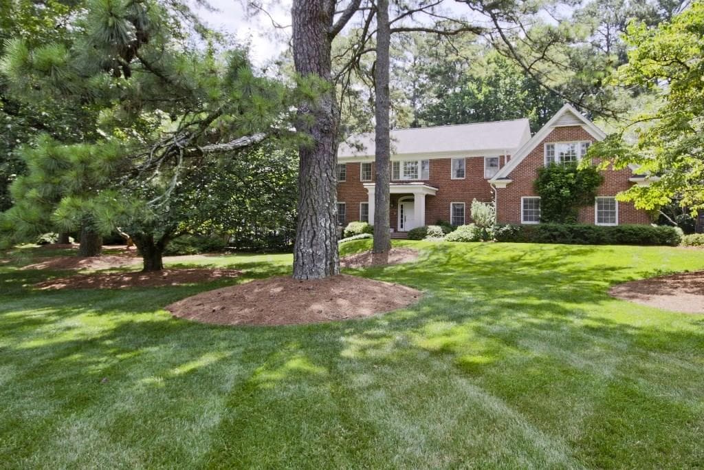 6 bedroom, 5,065 sq ft single family residence sold at 1818 W Wesley Road, Atlanta, GA 30327
