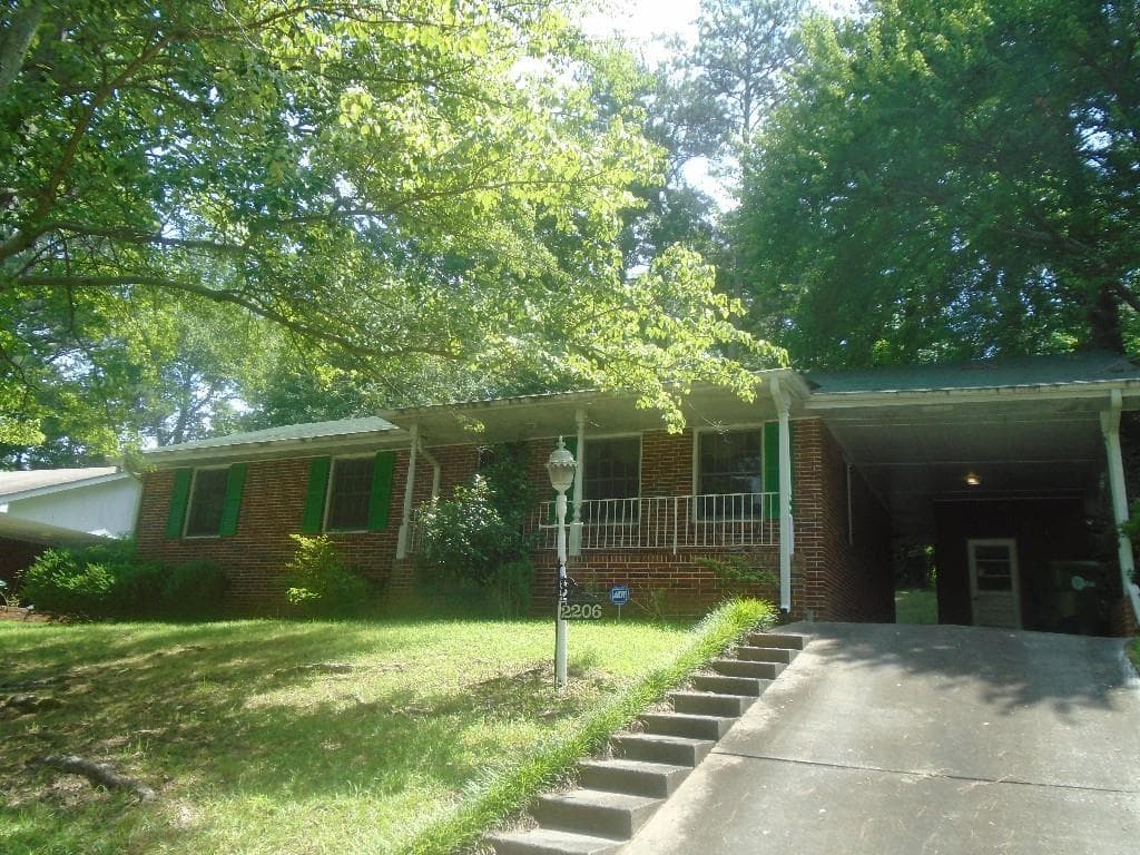 3 bedroom, 1,269 sq ft single family residence sold at 2206 Star Mist Drive, Atlanta, GA 30311