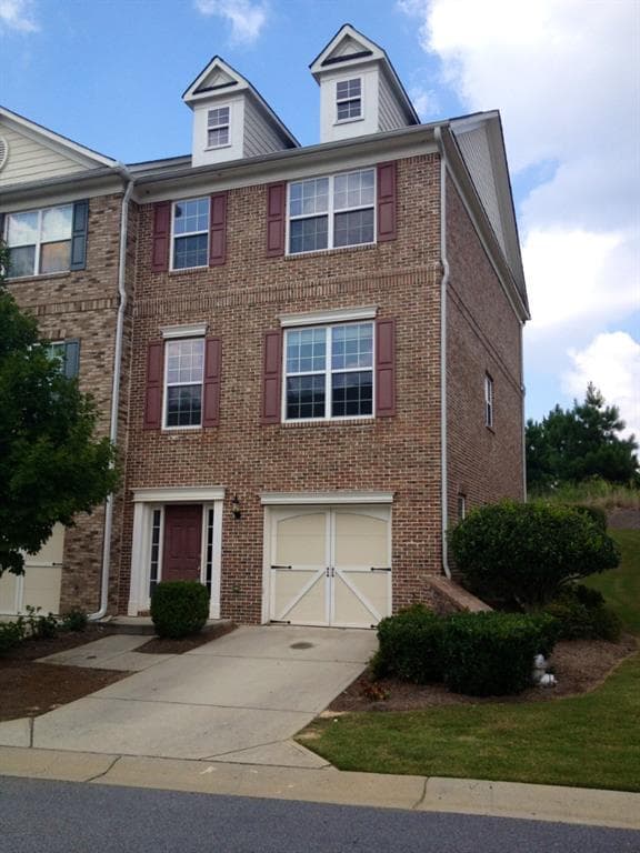 3 bedroom townhouse sold at 1870 Appaloosa Mill Court, Buford, GA 30519