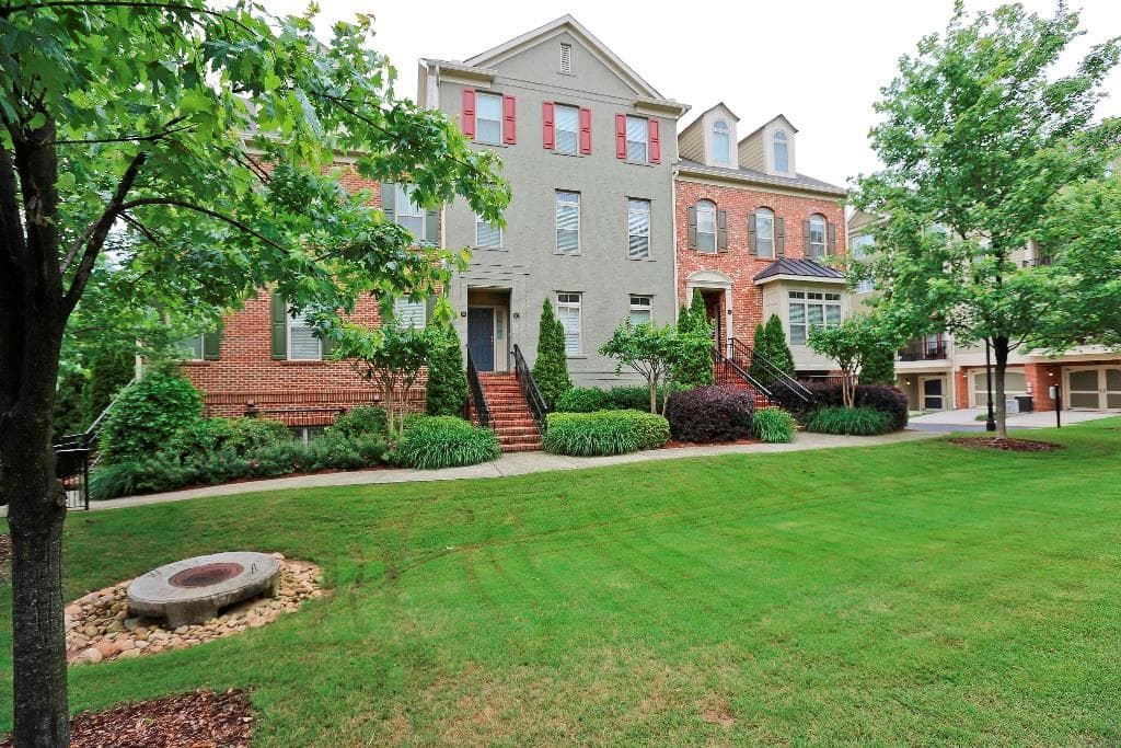 195 Le Gran Court 195, Sandy Springs, GA 30328 — most recent listing photo