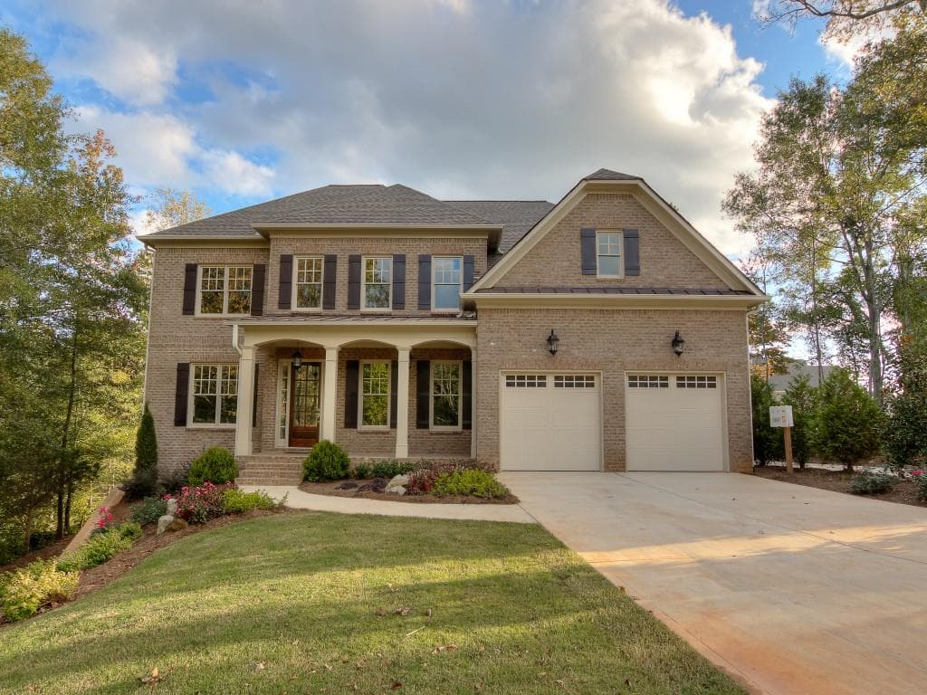 5 bedroom single family residence sold at 1019 Caladium Lane, Roswell, GA 30075