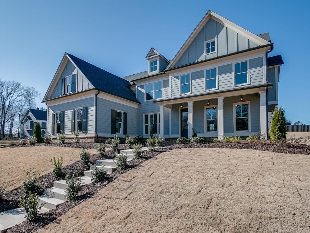 5 bedroom, 3,885 sq ft single family residence sold at 4070 Williams Point Drive, Cumming, GA 30028