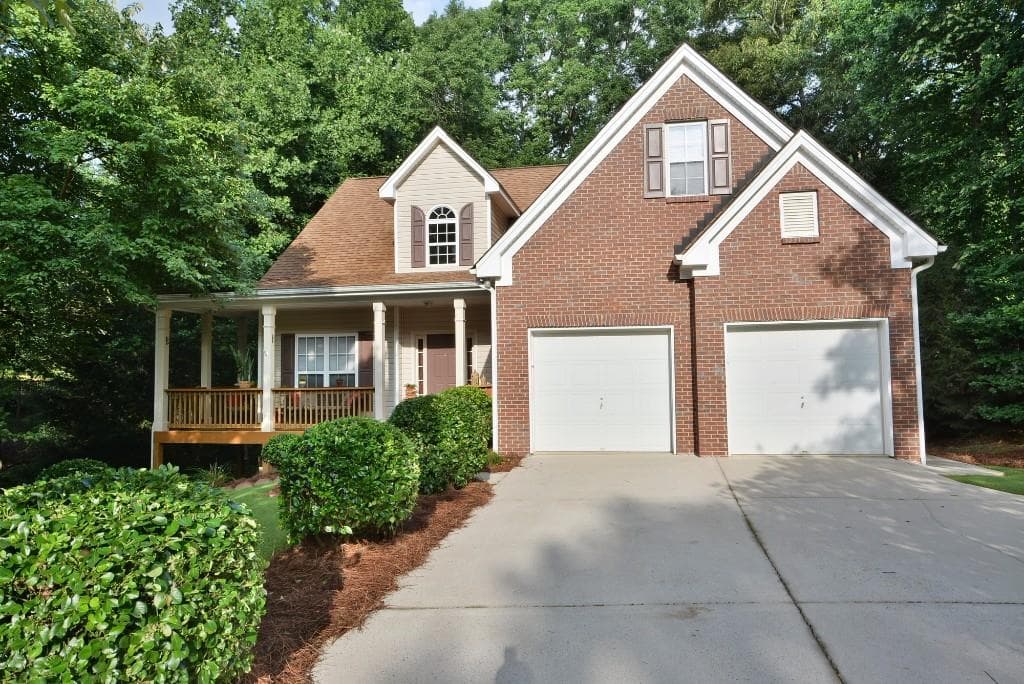 4 bedroom, 2,020 sq ft single family residence sold at 5755 Cedar Ridge Trail, Cumming, GA 30028