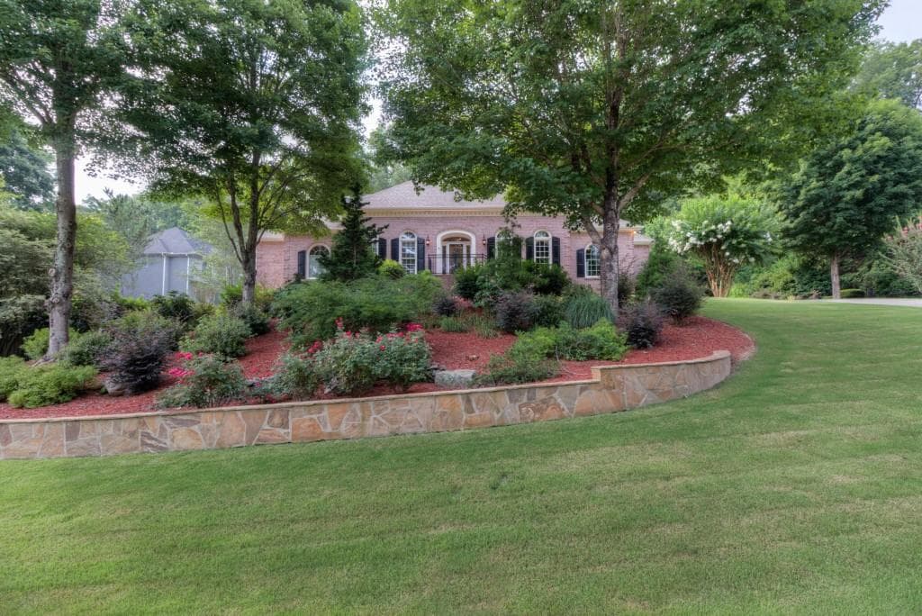 4 bedroom single family residence sold at 210 Spearfield Trace, Roswell, GA 30075