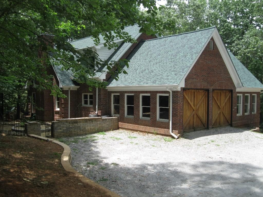 4 bedroom single family residence sold at 16083 Old Henderson Road, Alpharetta, GA 30004