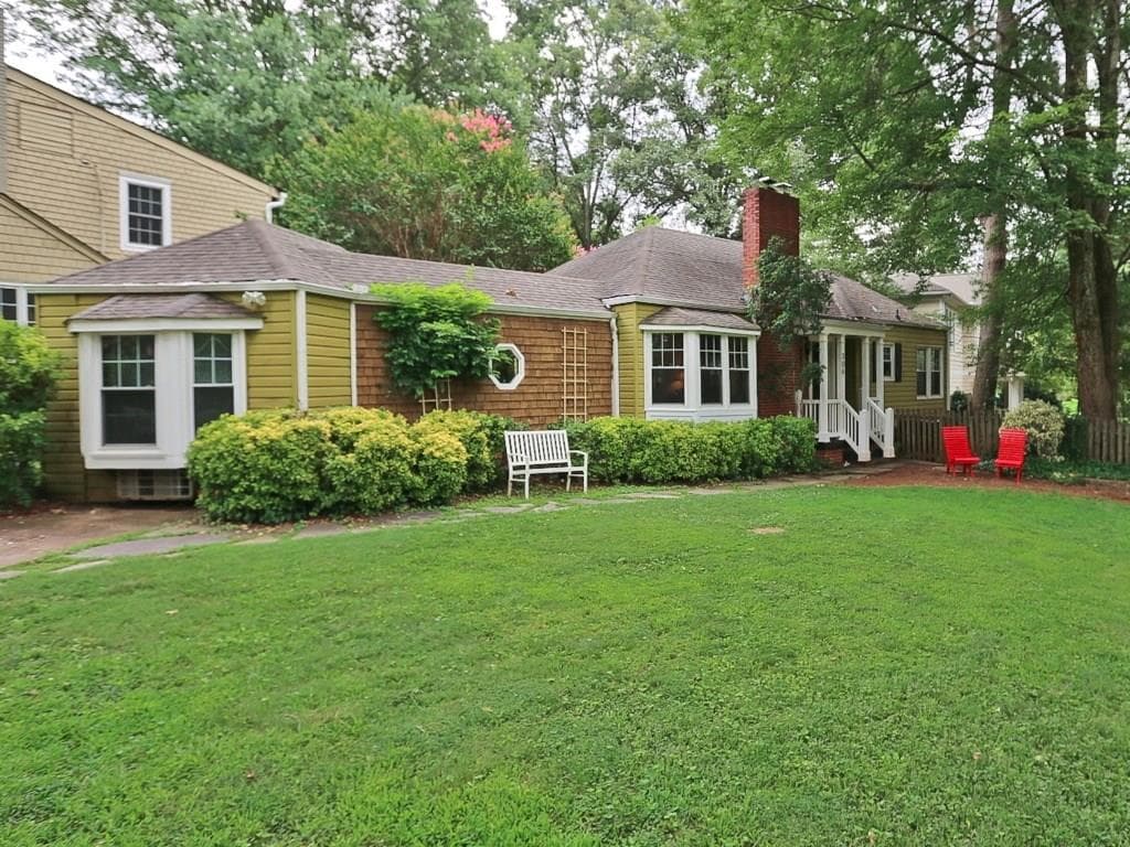 3 bedroom, 1,293 sq ft single family residence sold at 306 Mimosa Drive, Decatur, GA 30030