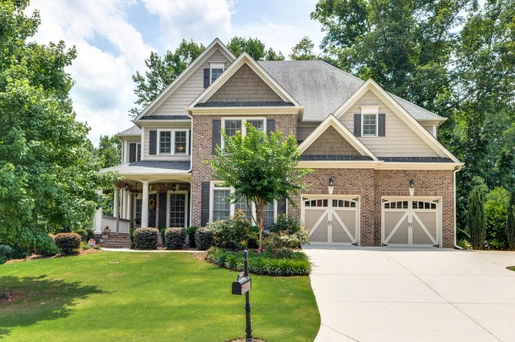 5 bedroom single family residence sold at 4015 Abingdon Place, Cumming, GA 30041