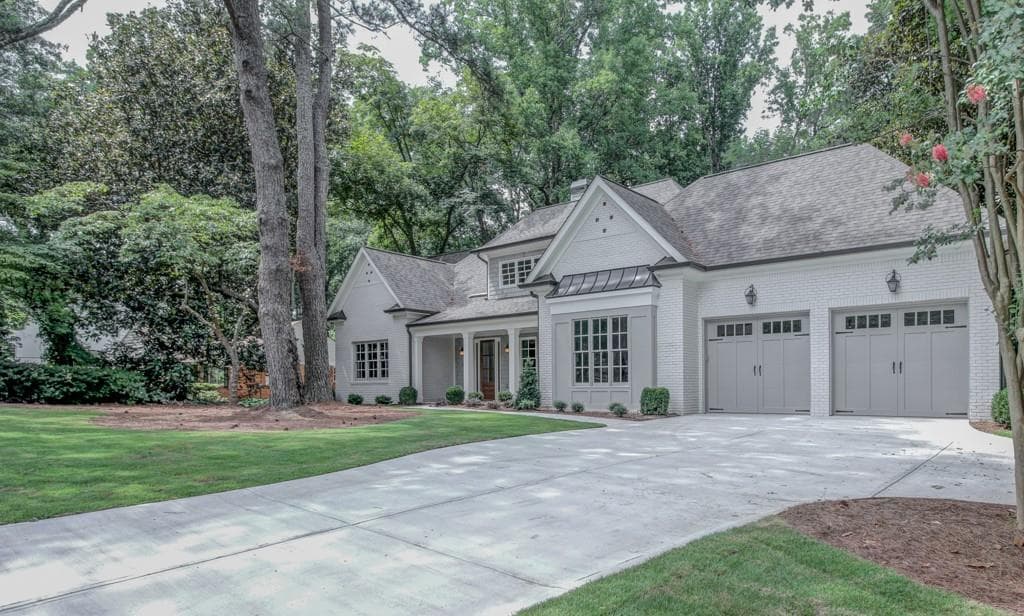 6 bedroom, 5,160 sq ft single family residence sold at 200 Laurel Forest Circle, Atlanta, GA 30342