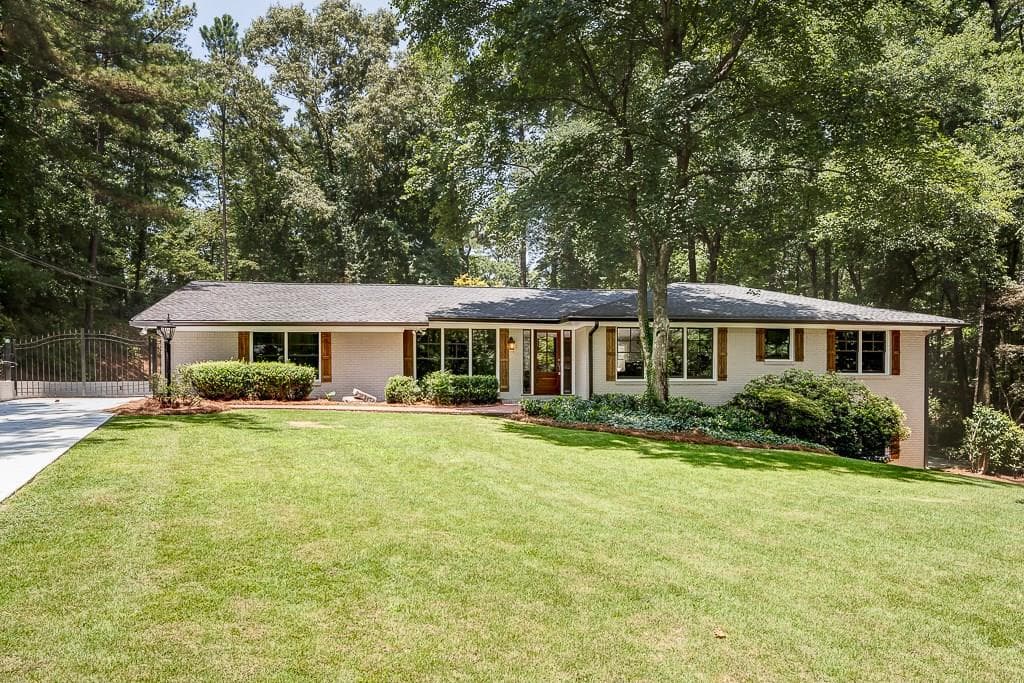 5 bedroom, 3,949 sq ft single family residence sold at 4019 Parian Ridge Road, Atlanta, GA 30327