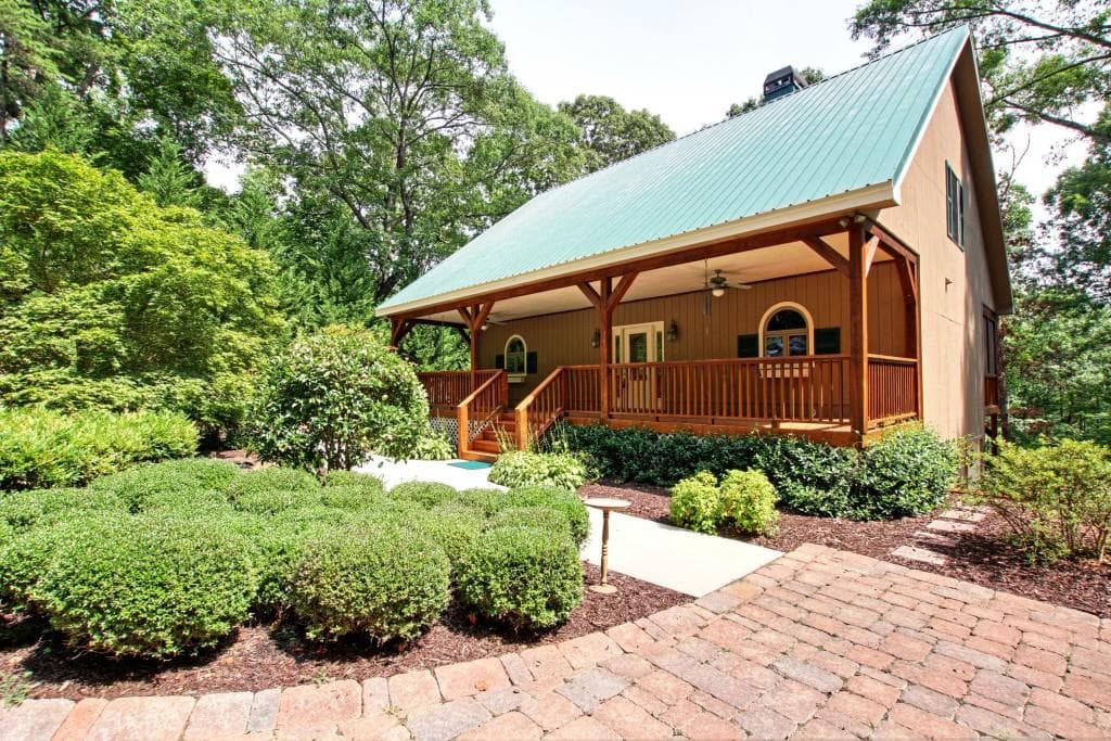 3661 Davis Bridge Road, Gainesville, GA 30506 — most recent listing photo