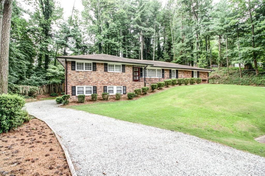 4 bedroom, 2,336 sq ft single family residence sold at 1700 Childerlee Lane, Atlanta, GA 30329