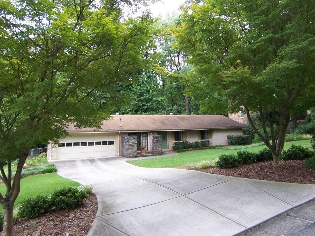 3 bedroom, 2,168 sq ft single family residence sold at 1749 Ridge Valley Court, Atlanta, GA 30327