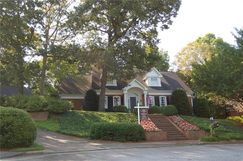 5 bedroom single family residence sold at 1380 Wesley Circle, Atlanta, GA 30327