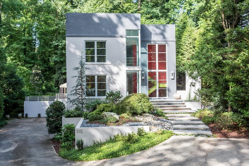 4 bedroom, 3,587 sq ft single family residence sold at 915 Cumberland Road, Atlanta, GA 30306